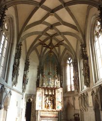 die gotische Burgkapelle in der Burg  Pürglitz mit dem spätgotischen Netzgewölbe